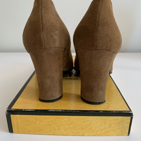 Vintage Fendi Scarpe Camel Suede Pumps - Picture 9 of 10